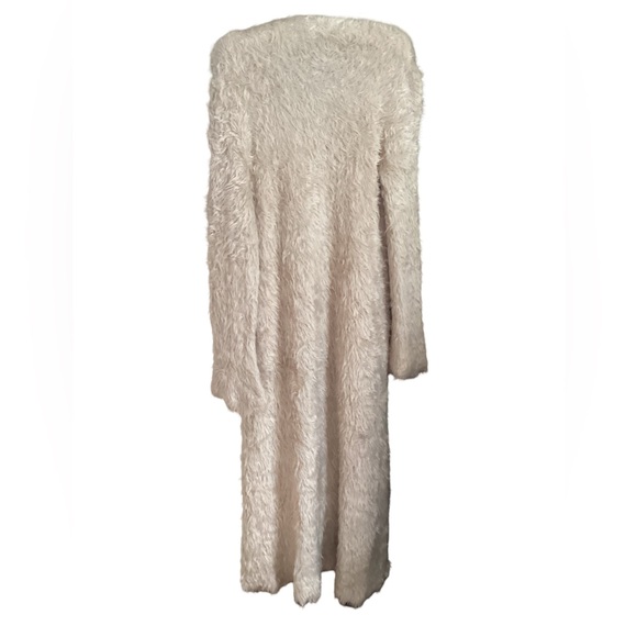 🛍️ Free People Long Cream Soft Maxi Cardigan
Size Small - Picture 4 of 7